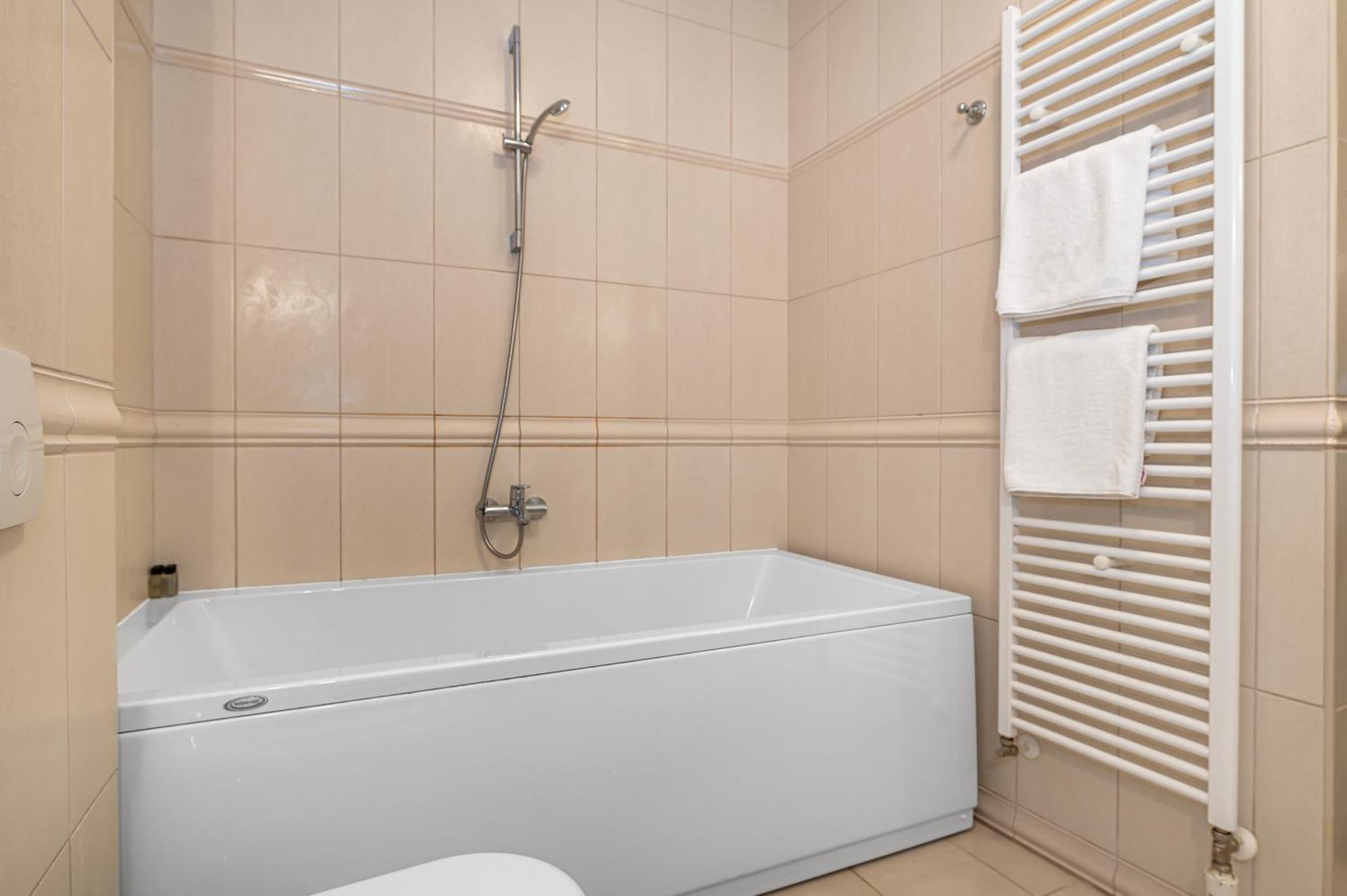 Guest Accommodation Atrium Gulin Lozovac Ngoại thất bức ảnh