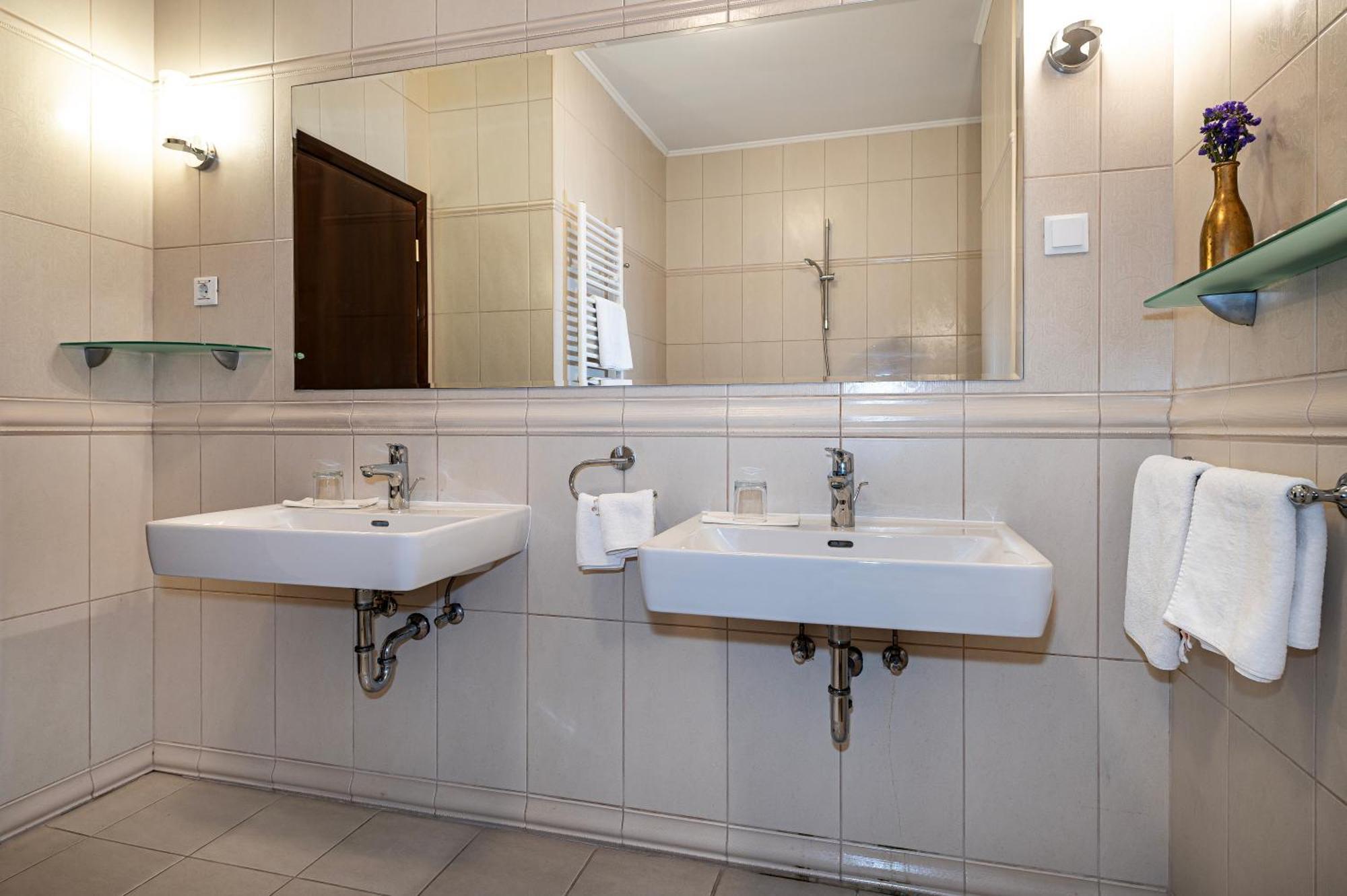 Guest Accommodation Atrium Gulin Lozovac Ngoại thất bức ảnh