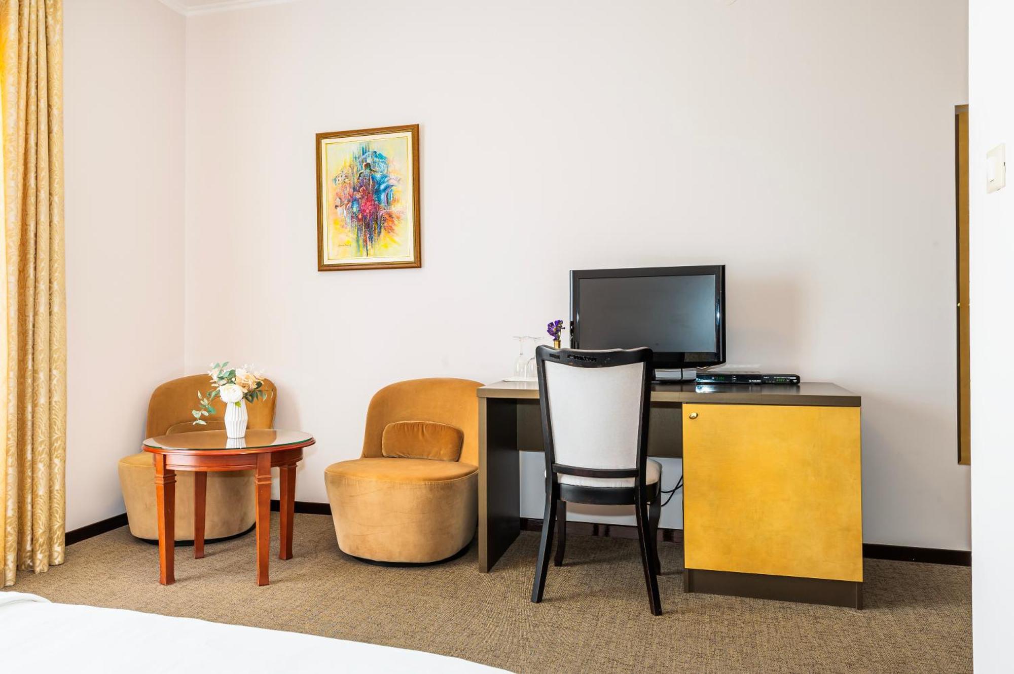 Guest Accommodation Atrium Gulin Lozovac Ngoại thất bức ảnh
