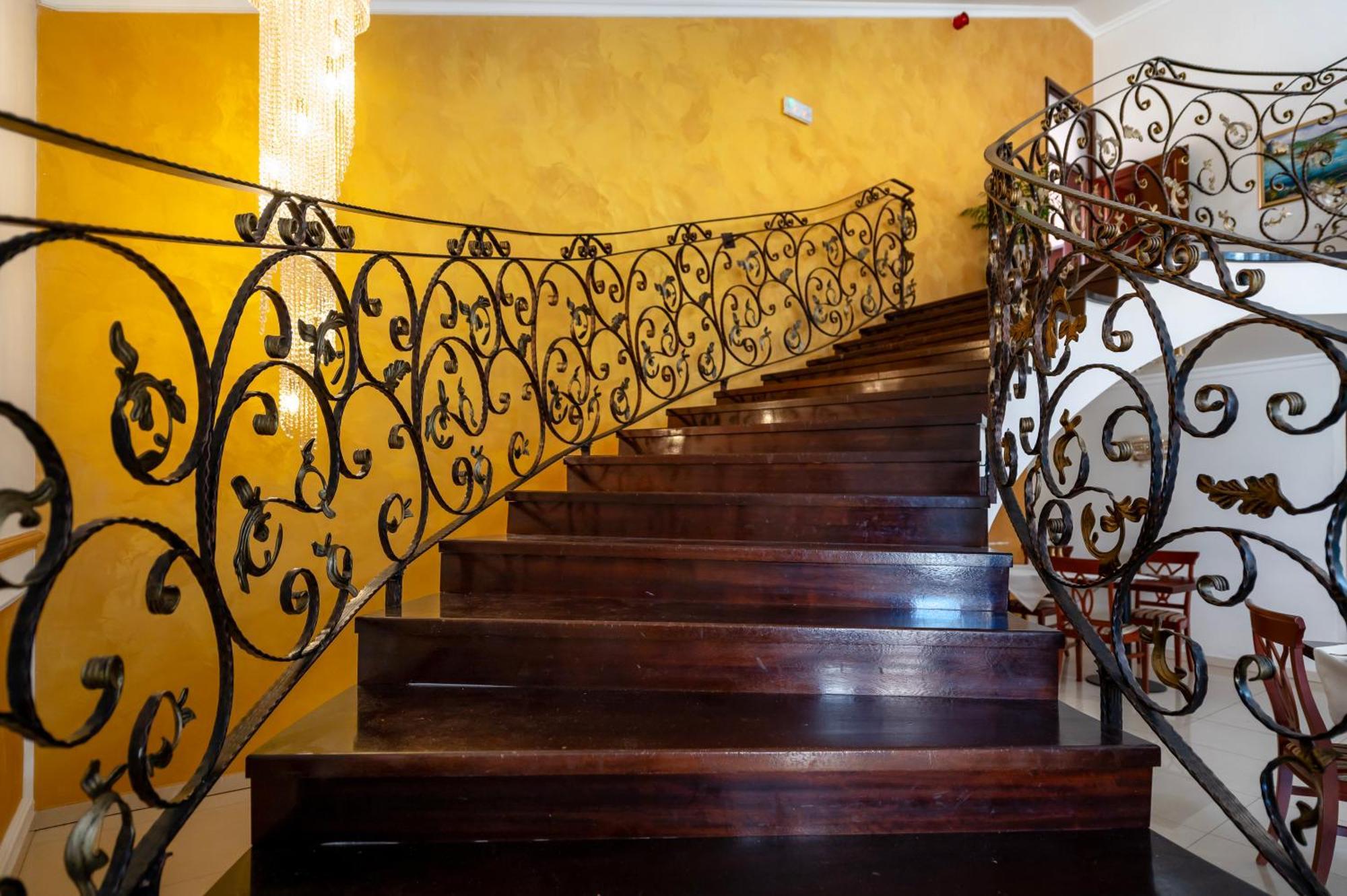 Guest Accommodation Atrium Gulin Lozovac Ngoại thất bức ảnh