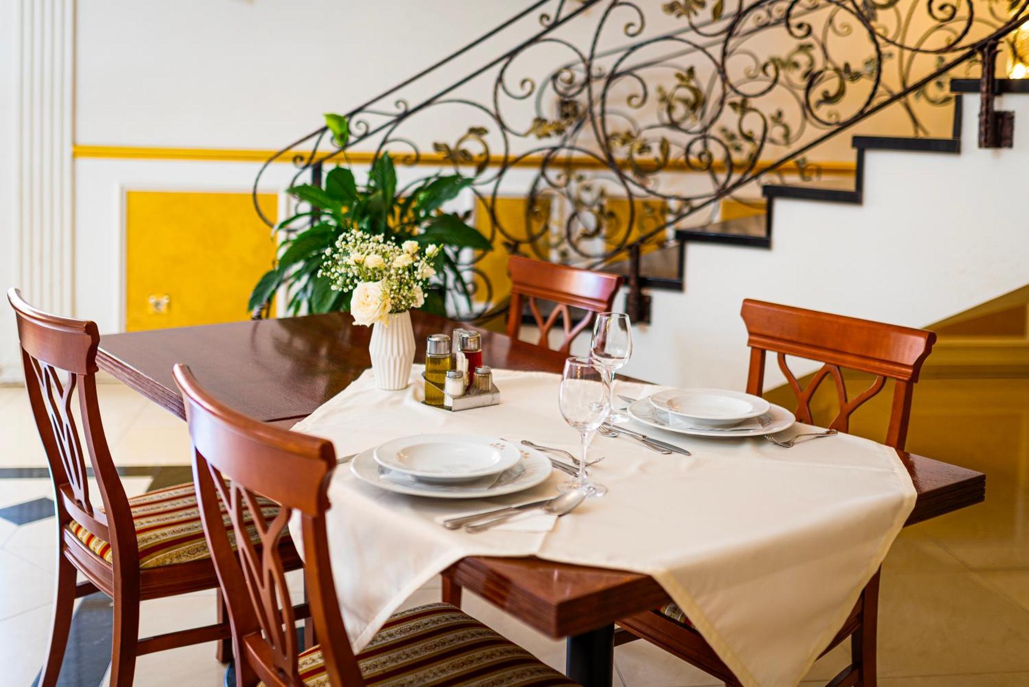 Guest Accommodation Atrium Gulin Lozovac Ngoại thất bức ảnh